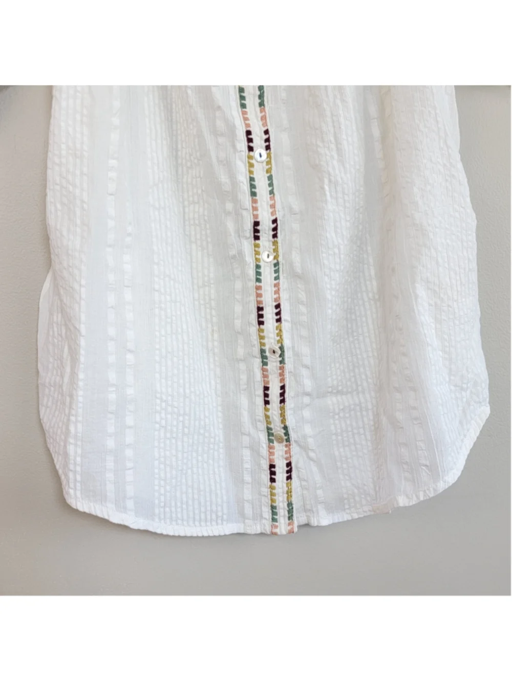 Akemi + Kin 2 Anthropologie Pajaro Embroidered Blouse Off Shoulder Short Sleeve